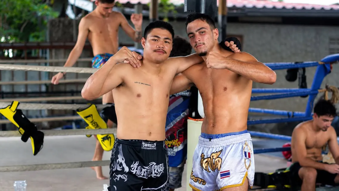 A coach and a student by the ring – Kohsok District, Hua Hin
